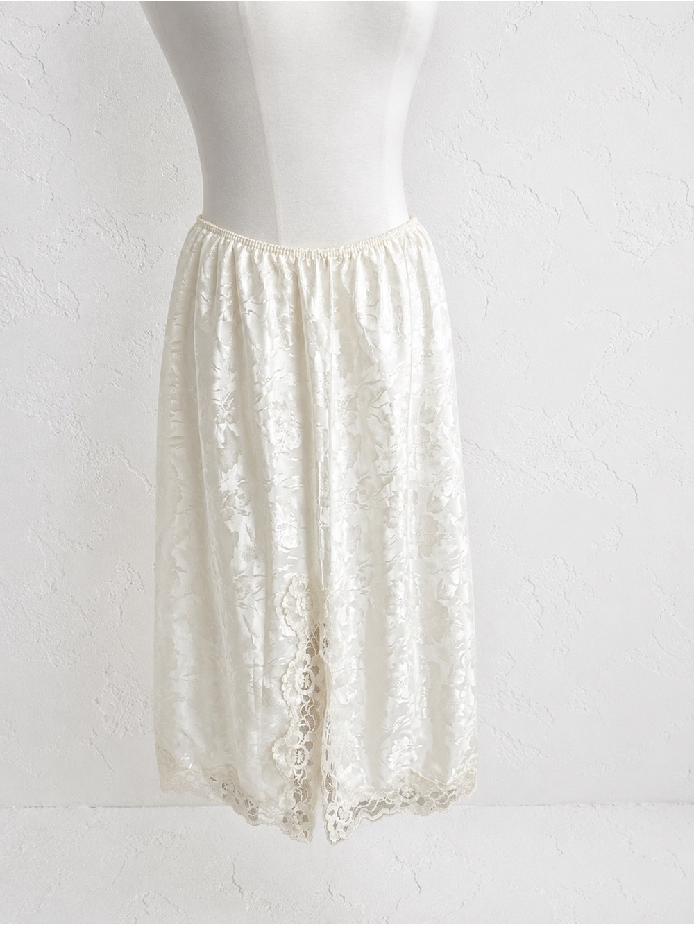 NWT Vintage Ivory Floral Satin Half Slip Skirt | Lace Trim Lingerie Skirt 14
